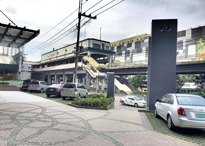 Vinia Residences + Versaflats