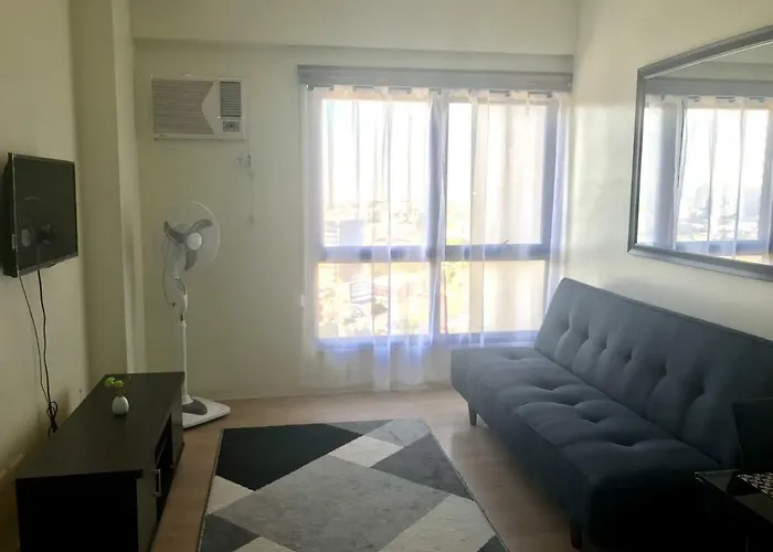 Apartment Vinia Residences + Versaflats *